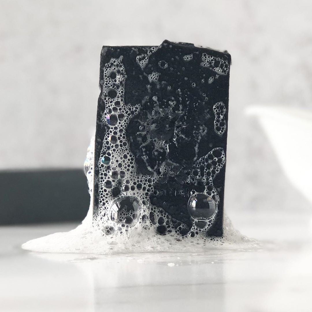 🖤 Charcoal Infused Whitening Cleanser Soap Bar – Deep Detox & Purification