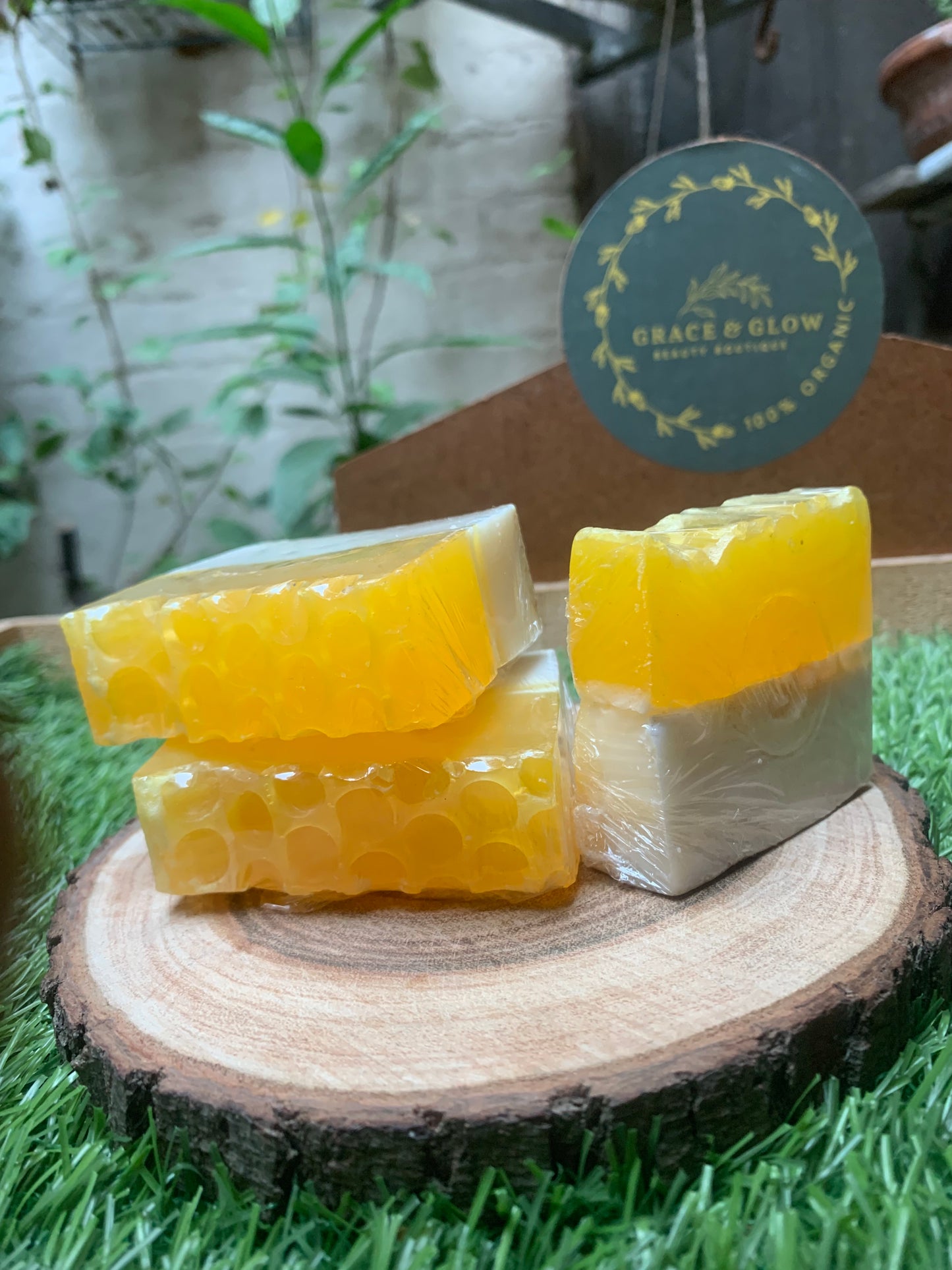 Pack of 4-Oats & Honey Soap Bar – Deep Moisture & Comfort