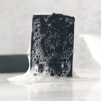 🖤 Charcoal Infused Whitening Cleanser Soap Bar – Deep Detox & Purification