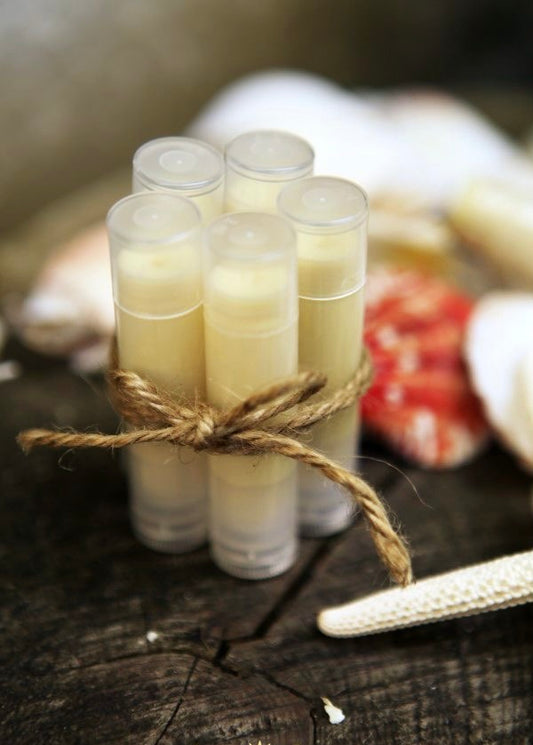 Vanilla Bean Lip Balm 🧁                   — Plump Your pout 💋