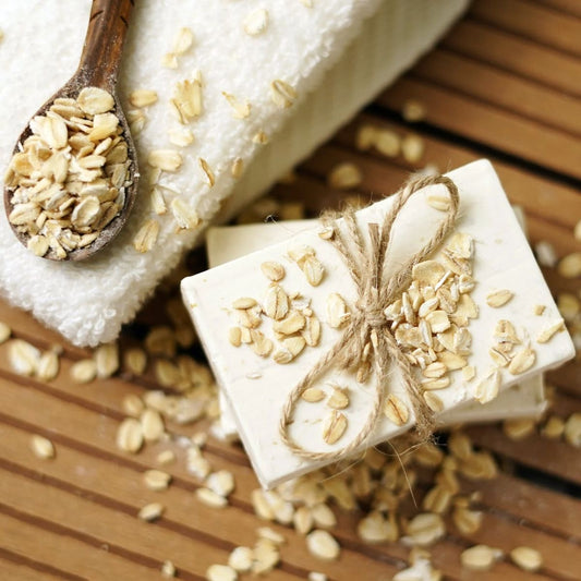 🥥 Creamy Coconut & Oats Soap Bar – Natural Moisture Therapy