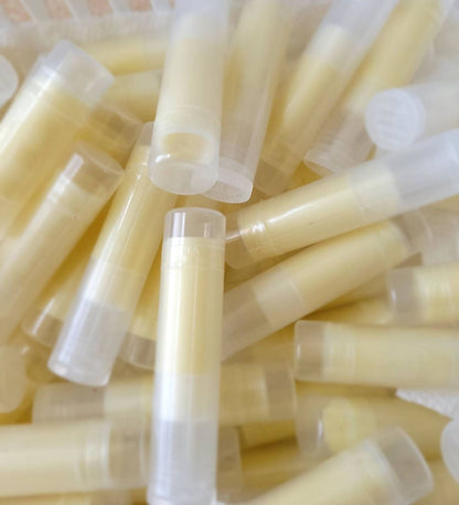 Vanilla Bean Lip Balm 🧁                   — Plump Your pout 💋