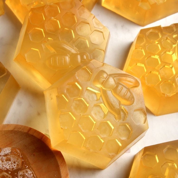 🍯 Baby Soap Bar – Oats & Honey Hug