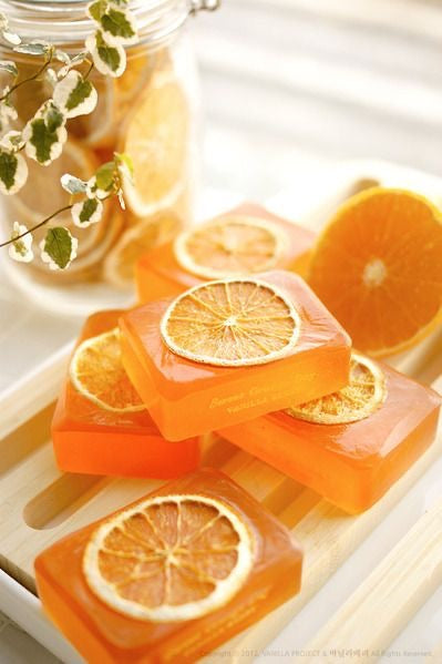 🍊 Orange Bliss Soap Bar – Naturally Exfoliating & Eco-Friendly